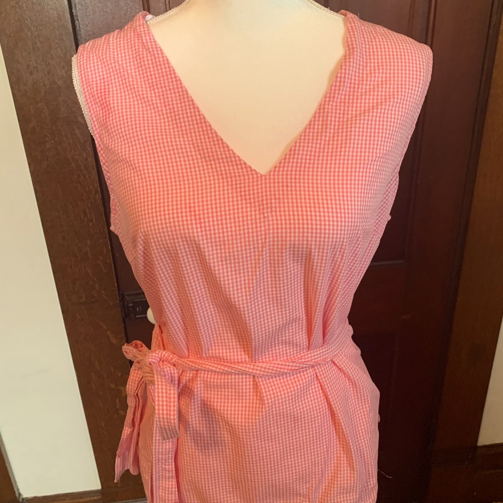 Sleeveless summer gingham top